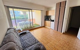 T2 ,4 Couchages ,Climatise ,Terrace ,En Face D'Aqualand ,Plage Rochelongue